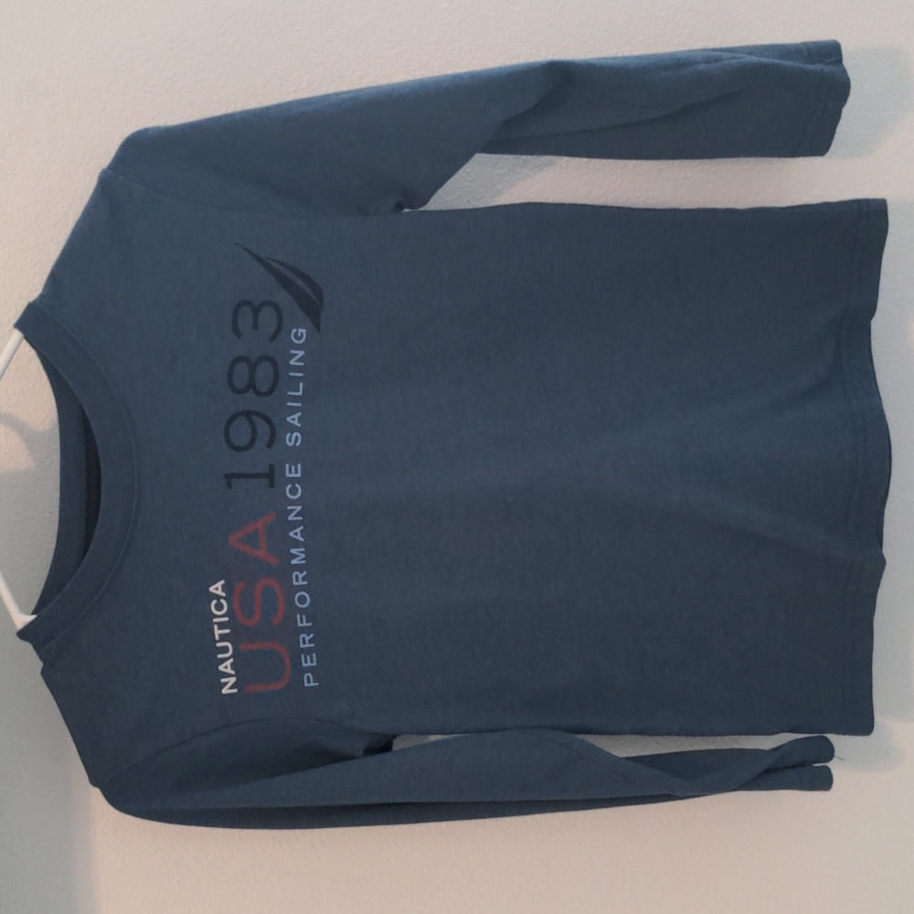 COPY - Long sleeve shirt. Boys size 8